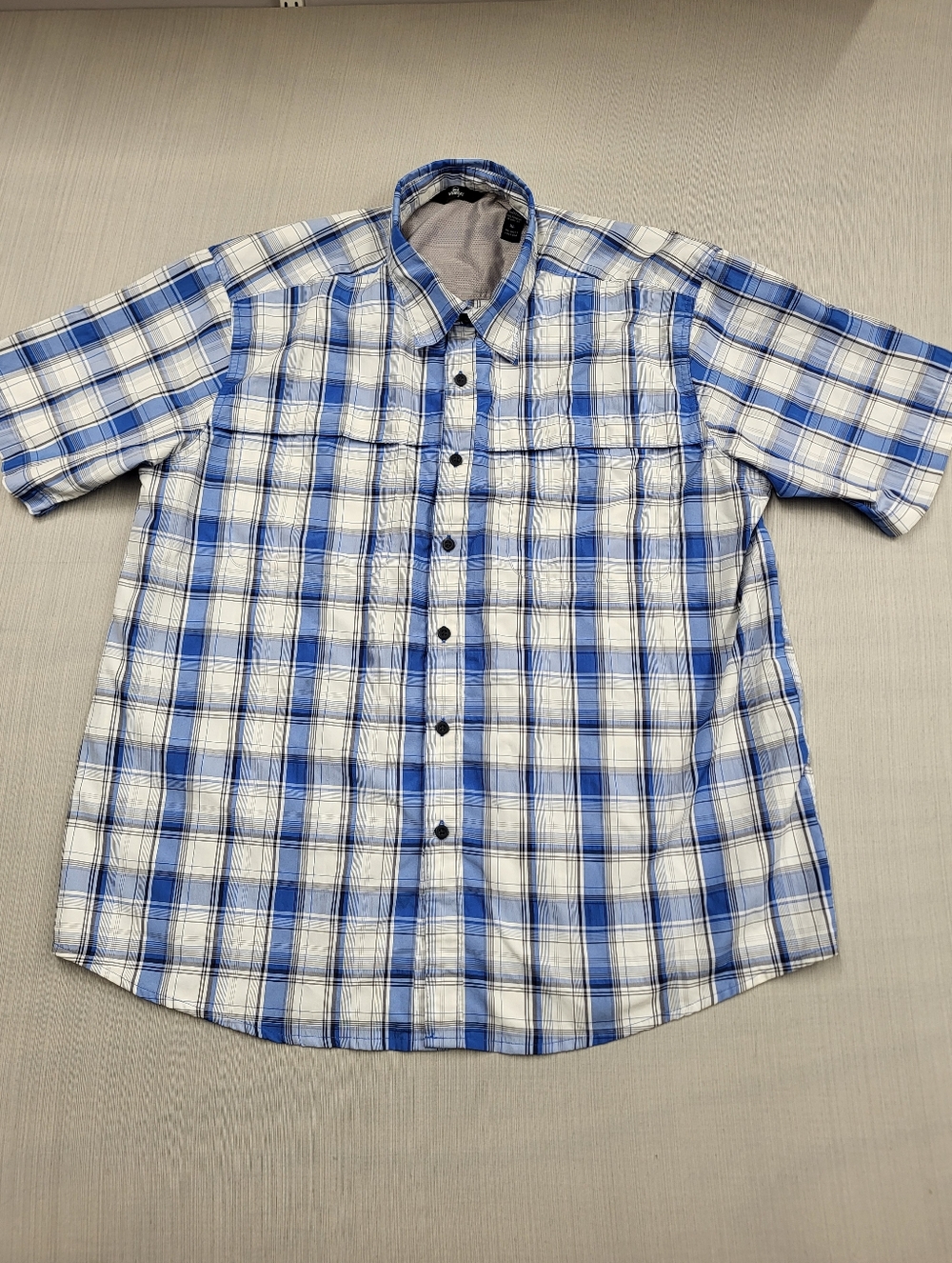 Wrangler Men’s Large Plaid Button Up Short Sleeve Outdoor Breathable Blue White